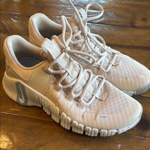 Nike free Metcon shoes Sandrift women’s 9.5